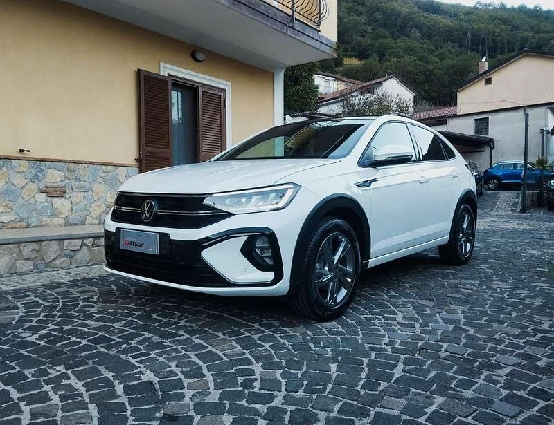 Pure white Usata 2023 VW Taigo R-line SUV | 21.800 € (Cara) - Immagine 1/4