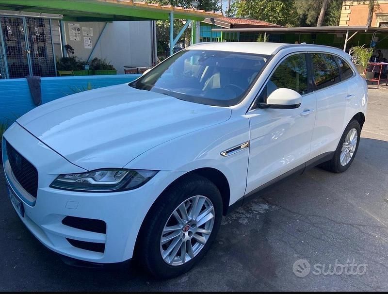 Usata Jaguar F-Pace Portfolio 180 CV (132 kW) 2018 Bianco SUV