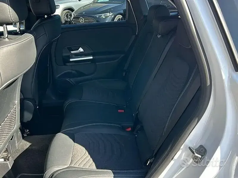 Usata Mercedes B180 Advanced Plus 116 CV (85 kW) 2023 Bianco Utilitaria