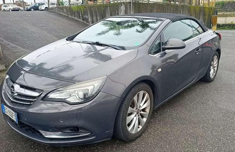 Usata Opel Cascada Cosmo 165 CV (121 kW) 2013 Cabrio