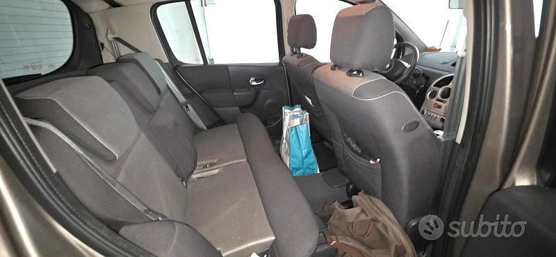 Usata Renault Modus 85 CV (62 kW) 2008 Grigio Monovolume