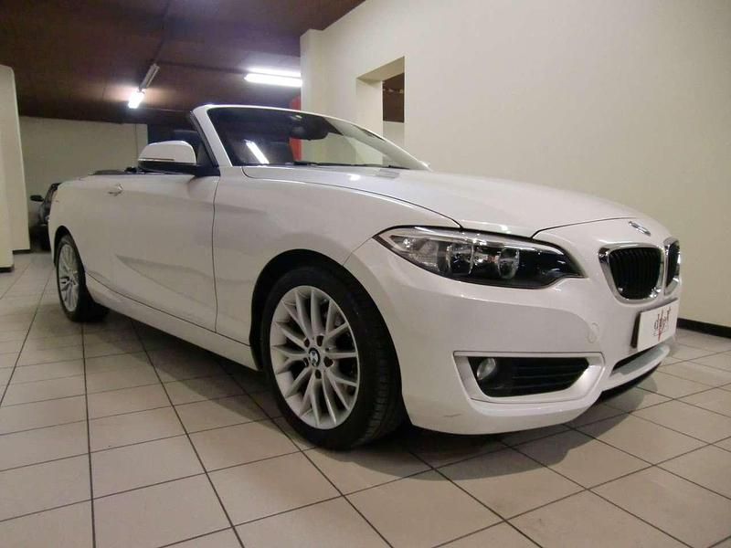 Usata BMW 218 Advantage 150 CV (110 kW) 2016 Bianco perla metallizzato Cabrio