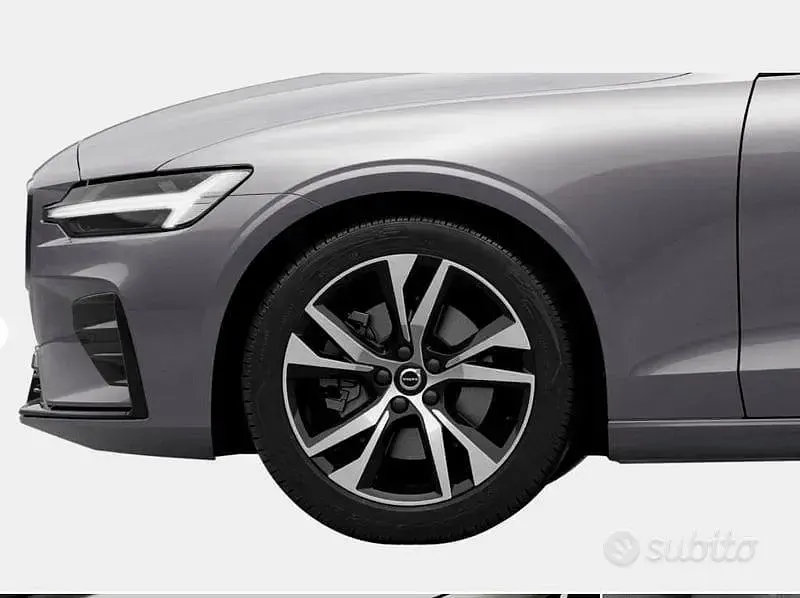 Nuova Volvo V60 Plus 197 CV (144 kW) 2026 Other Station wagon