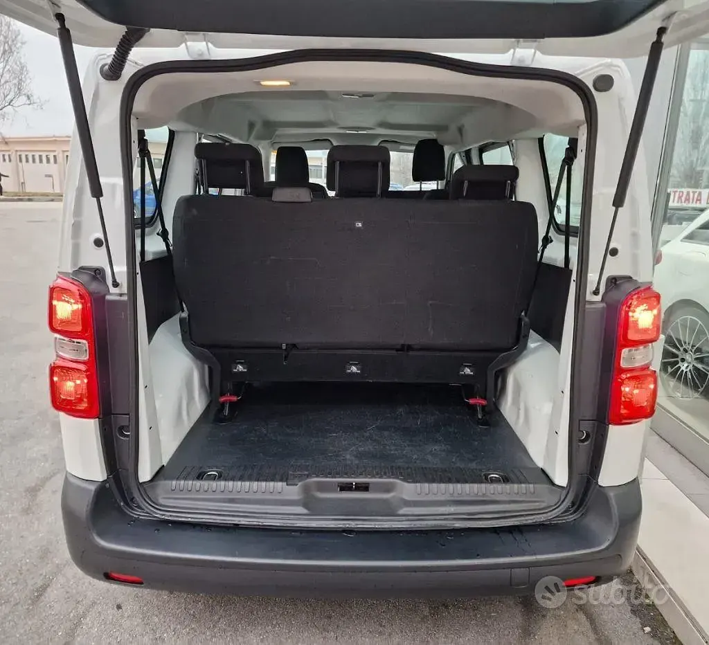 Usata Opel Vivaro-e Combi S 102 CV (75 kW) 2020 Bianco Monovolume