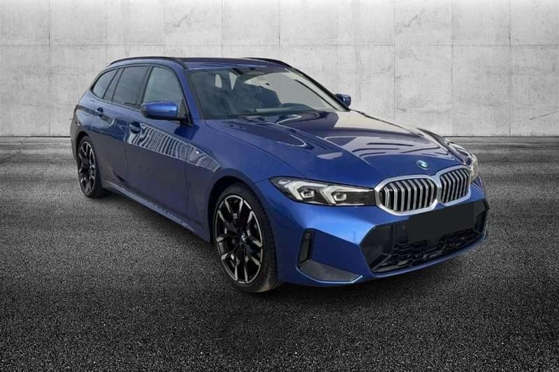 Usata BMW 330 M Sport 286 CV (210 kW) 2024 Blu/azzurro Station wagon