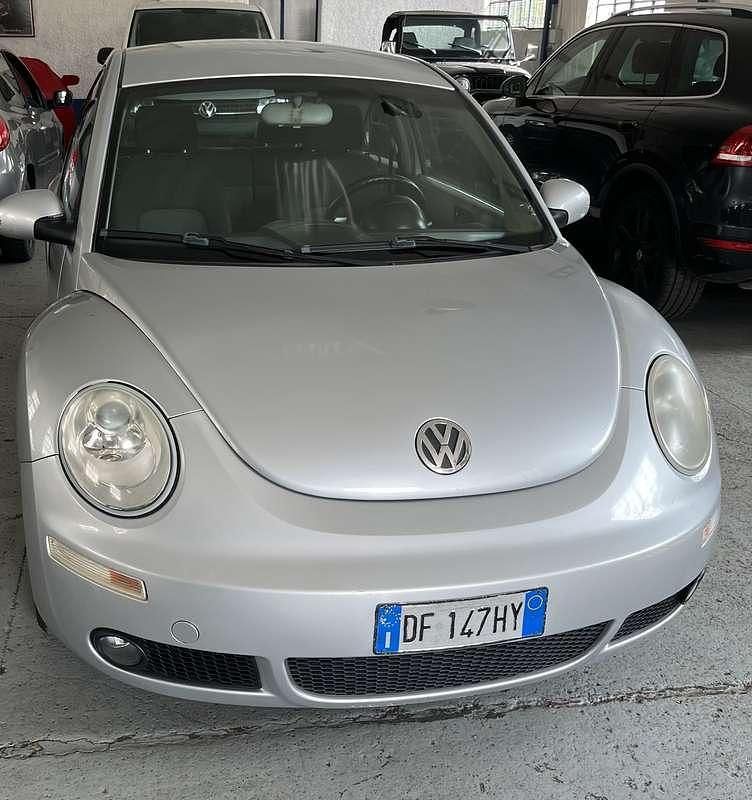 Usata VW New Beetle 105 CV (77 kW) 2006 Utilitaria
