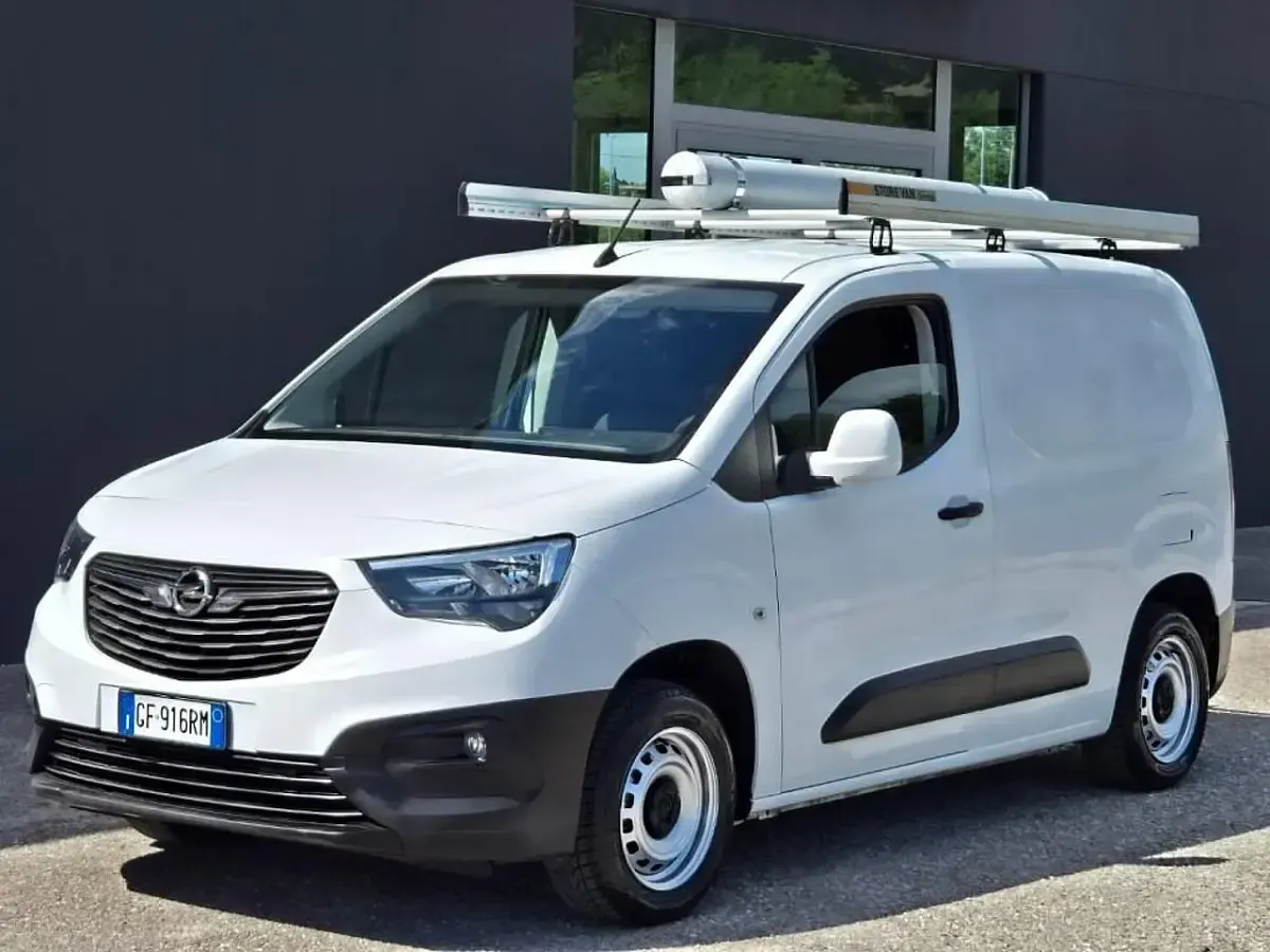 Usado Opel Combo 101 CV (74 kW) 2021 Monovolumen