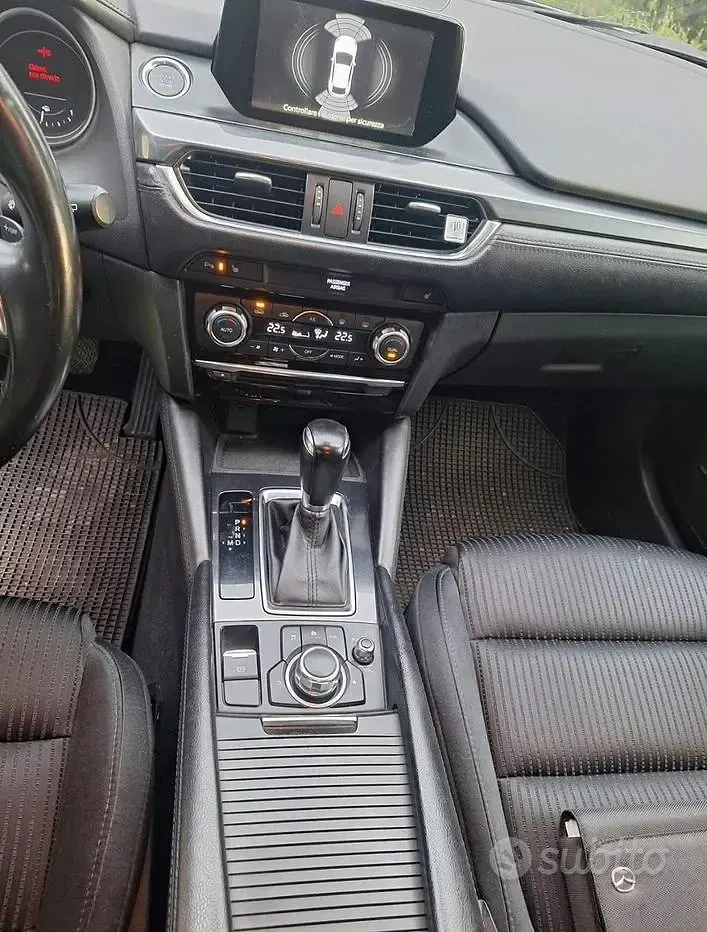 Usata Mazda 6 175 CV (128 kW) 2016 Grigio Station wagon