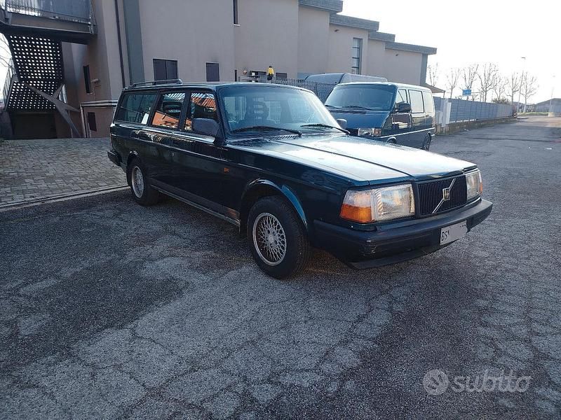 Usata Volvo 245 1991 Verde Station wagon