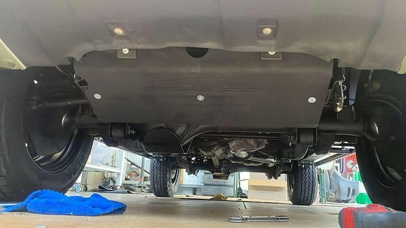 Usata 2015 Suzuki Jimny SUV | 19.800 € (Molto cara) - Immagine 1/4