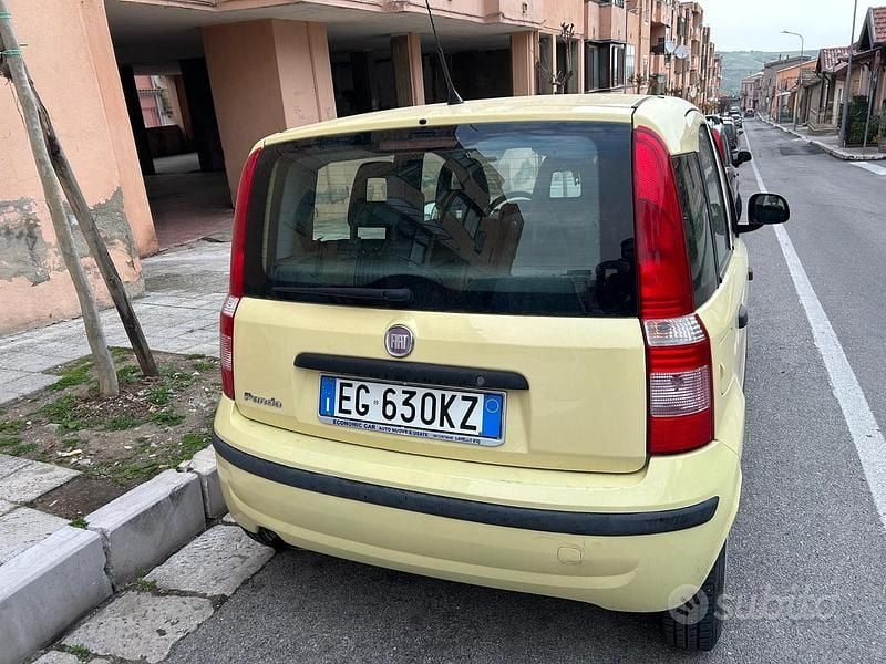 Occasion Fiat Panda 75 ch (55 kW) 2011 Jaune Citadine