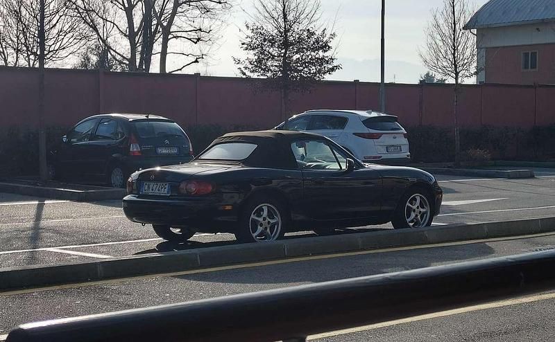 Usata Mazda MX5 110 CV (80 kW) 2004 Cabrio