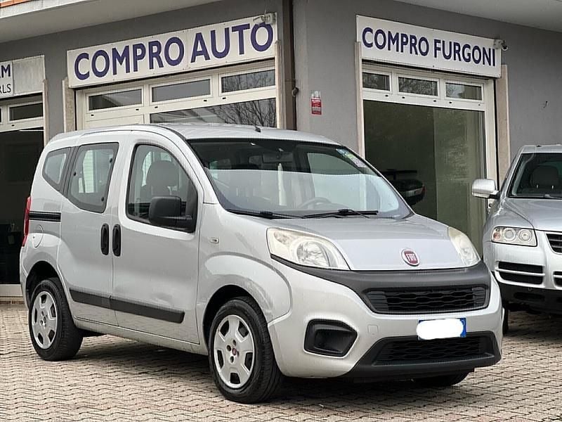 Usata Fiat Qubo Active 80 CV (58 kW) 2016 Argento Monovolume