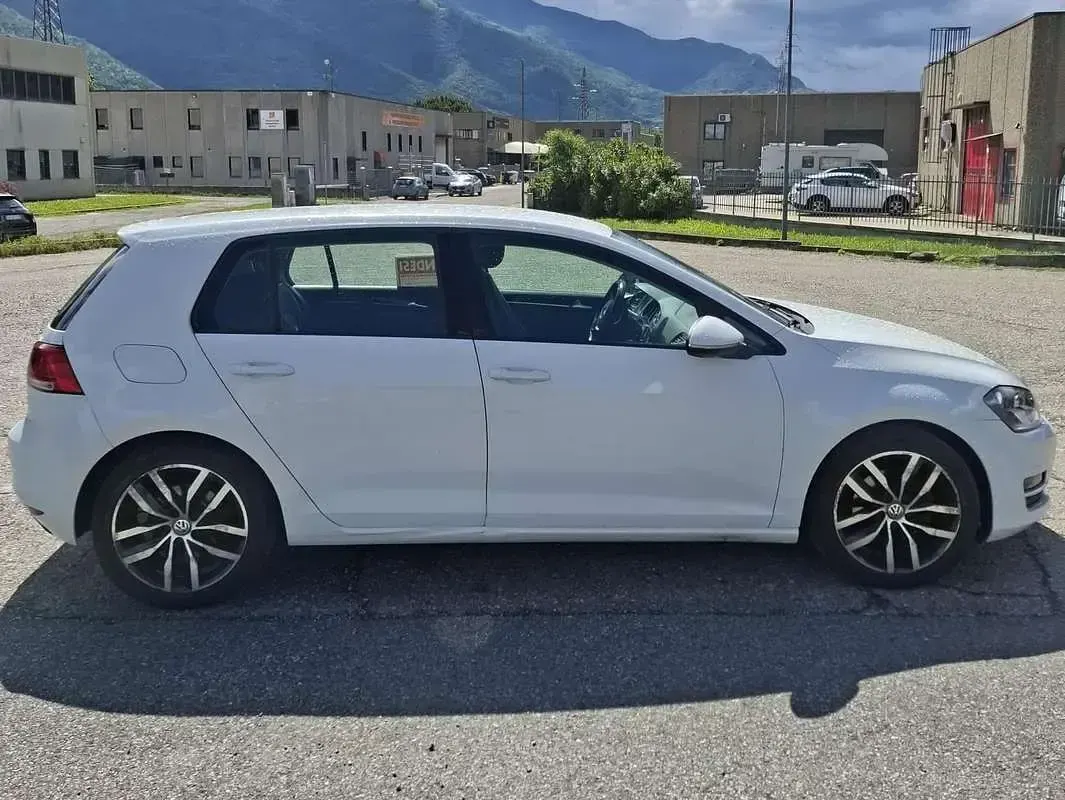 Usata VW Golf VII Highline 150 CV (110 kW) 2014 Berlina