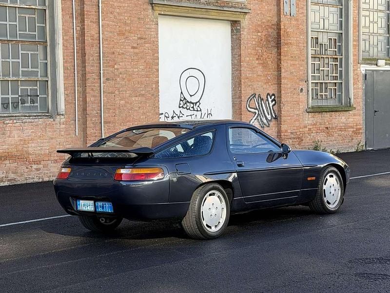 Usata Porsche 928 320 CV (235 kW) 1987 Blu/azzurro Coupé