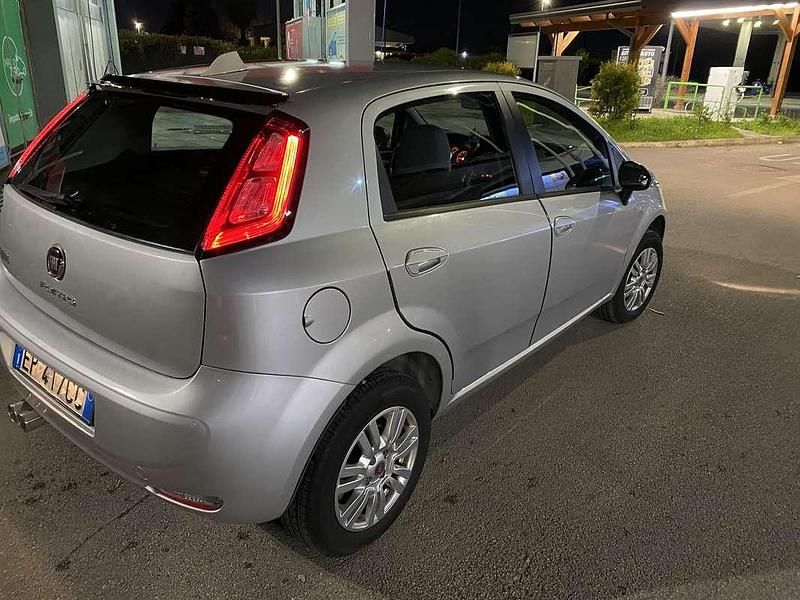Usata Fiat Grande Punto 77 CV (56 kW) 2014 Utilitaria