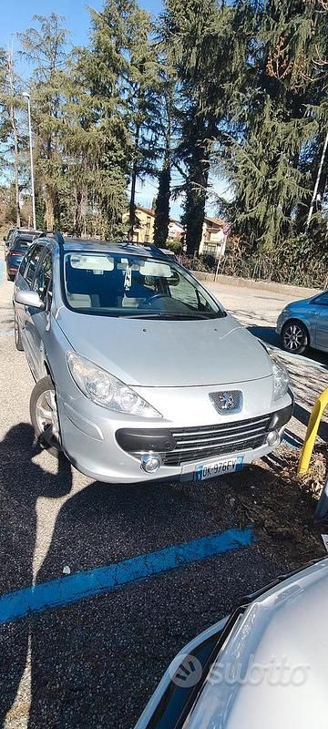 Usata Peugeot 307 90 CV (66 kW) 2007 Argento Station wagon