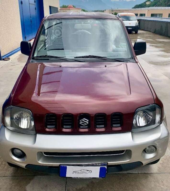 Usata Suzuki Jimny 82 CV (60 kW) 2004 Bordeaux metallizzato SUV