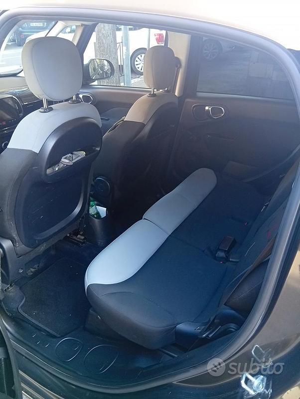 Nero Usata 2017 Fiat 500L Monovolume | 9500 € (Buon prezzo) - Immagine 1/4