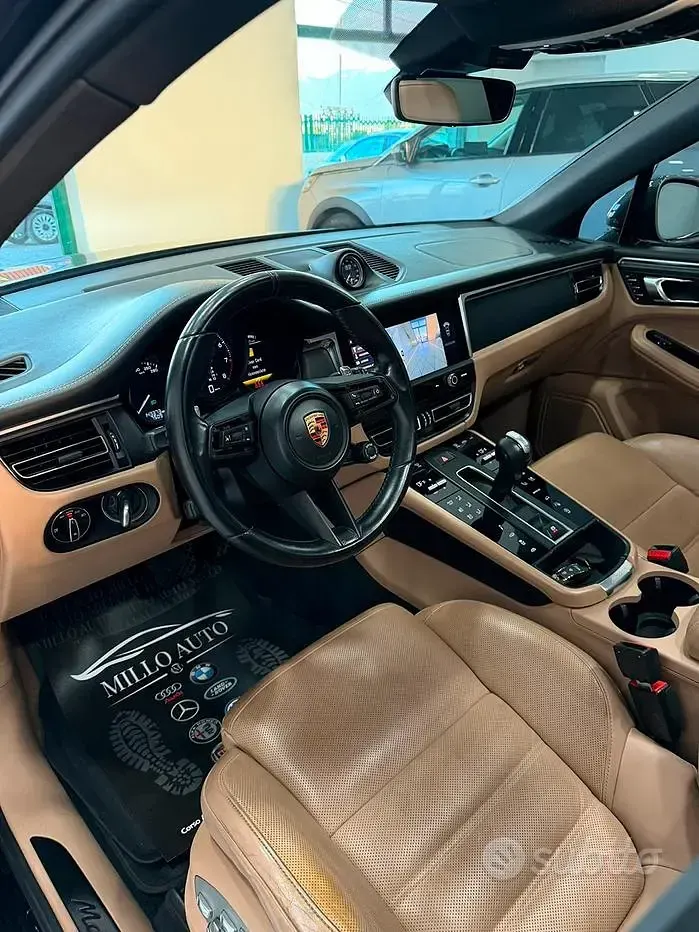 Usata Porsche Macan T 265 CV (194 kW) 2023 Nero SUV