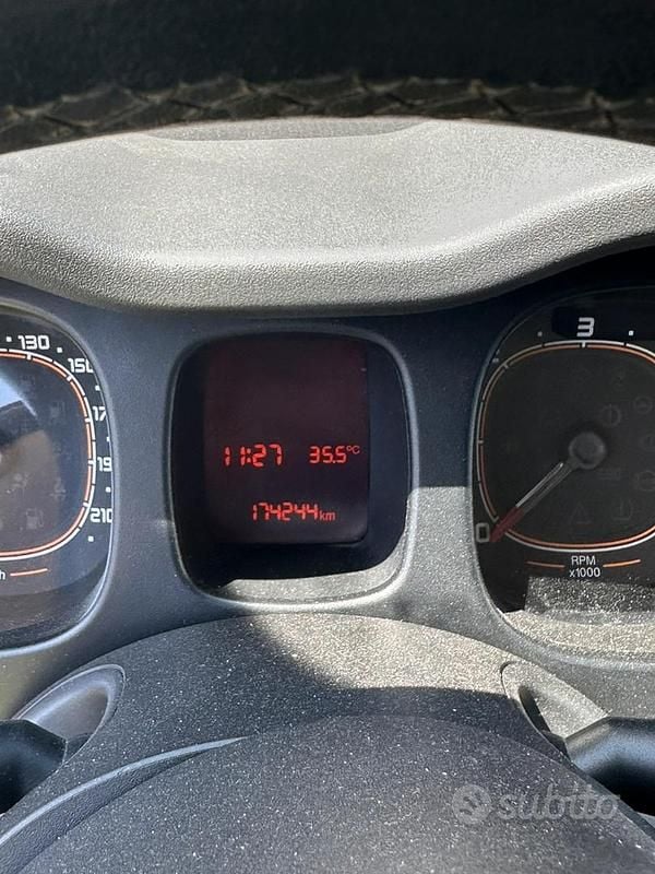 Usata 2017 Fiat Panda Due volumi | 5000 € (Super prezzo) - Immagine 1/4