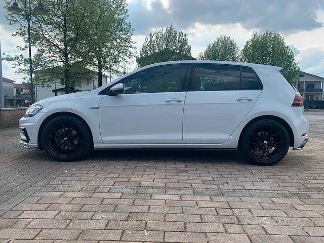Usata VW Golf VII R-line 150 CV (110 kW) 2019 Bianco Berlina