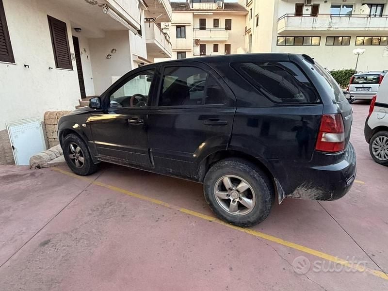 Usata Kia Sorento 140 CV (102 kW) 2006 Nero SUV