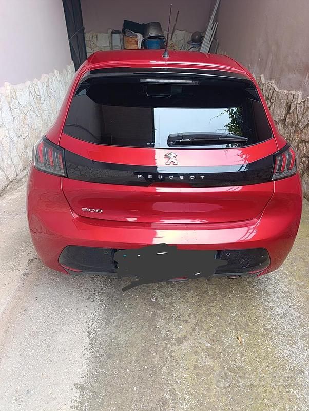 Usata Peugeot 208 Allure 102 CV (75 kW) 2020 Rosso Utilitaria
