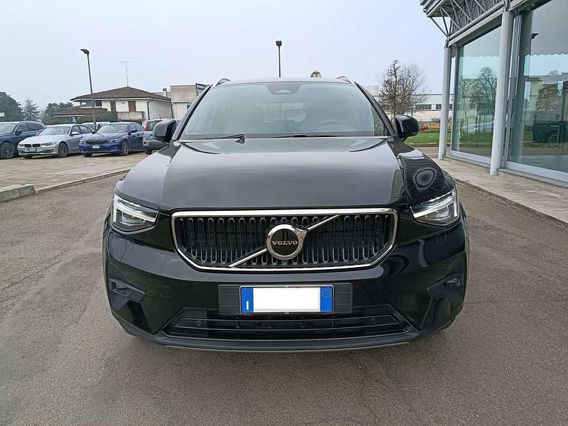 Usata Volvo XC40 Core 163 CV (119 kW) 2024 Onyx black SUV