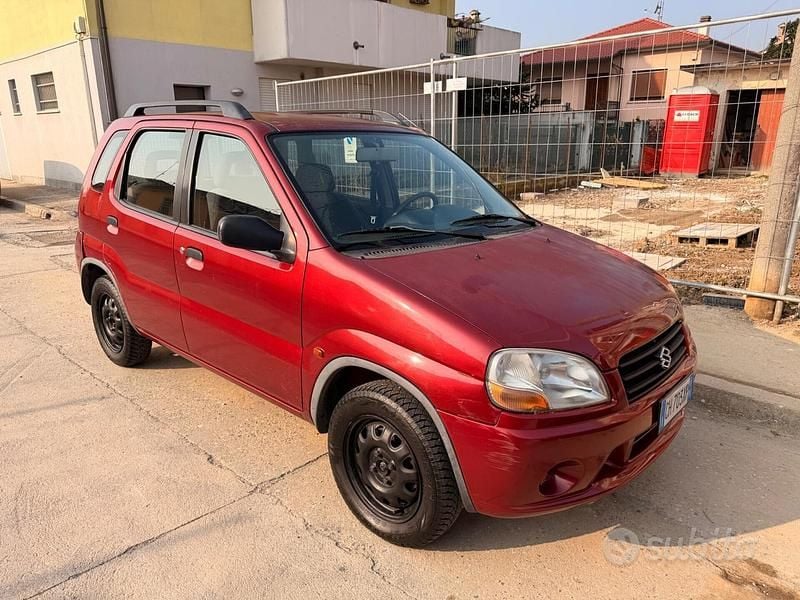Usata Suzuki Ignis 83 CV (61 kW) 2002 Rosso Utilitaria