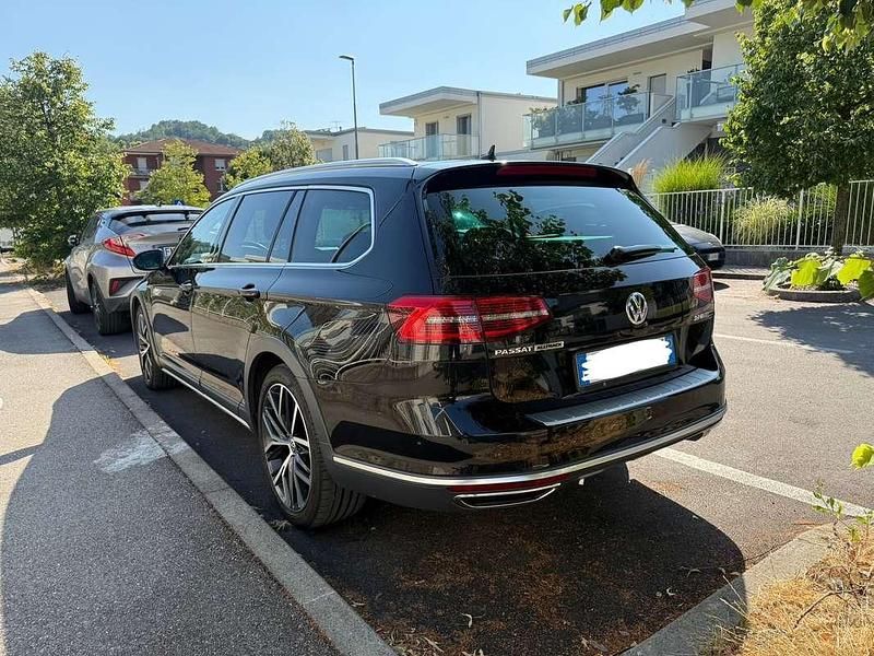 Usata VW Passat Alltrack 190 CV (139 kW) 2016 Nero Station wagon