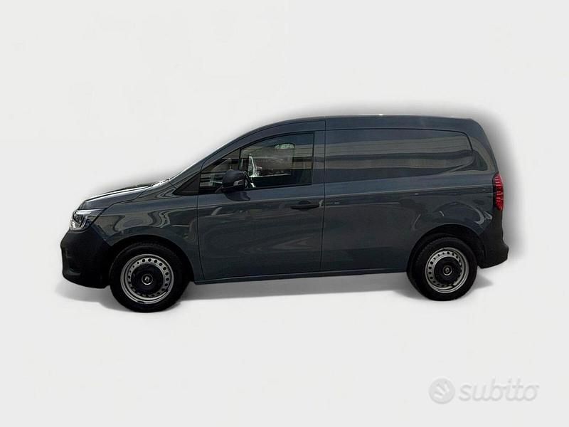 Usata Renault Kangoo 95 CV (69 kW) 2023 Grigio Furgone