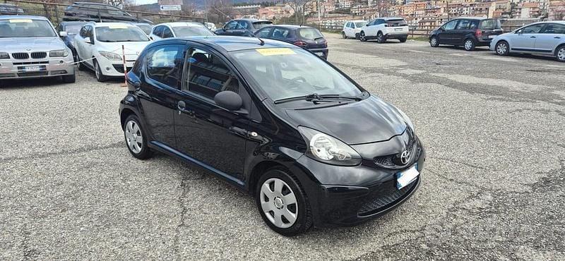 Brugt Toyota Aygo 68 HK (50 kW) 2008 Sort Hatchback