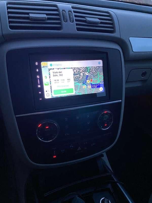 Usata Mercedes R320 224 CV (164 kW) 2007 Blu/azzurro Monovolume