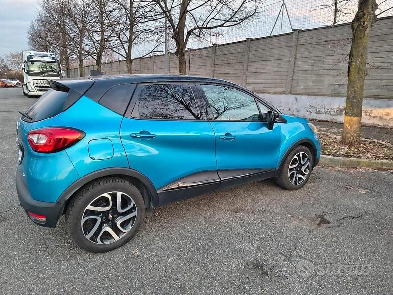 Usata Renault Captur 90 CV (66 kW) 2013 Blu SUV