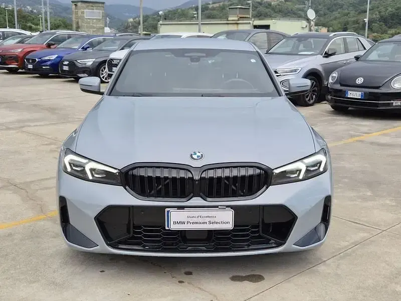 Usata BMW 320 M Sport 190 CV (139 kW) 2025 Grigio Utilitaria