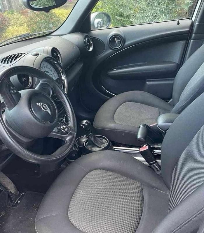 Usata Mini Cooper D Countryman Business 143 CV (105 kW) 2015 Grigio SUV