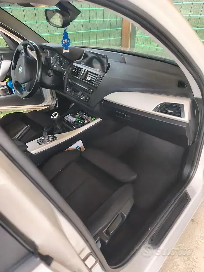 Usata BMW 118 143 CV (105 kW) 2014 Utilitaria