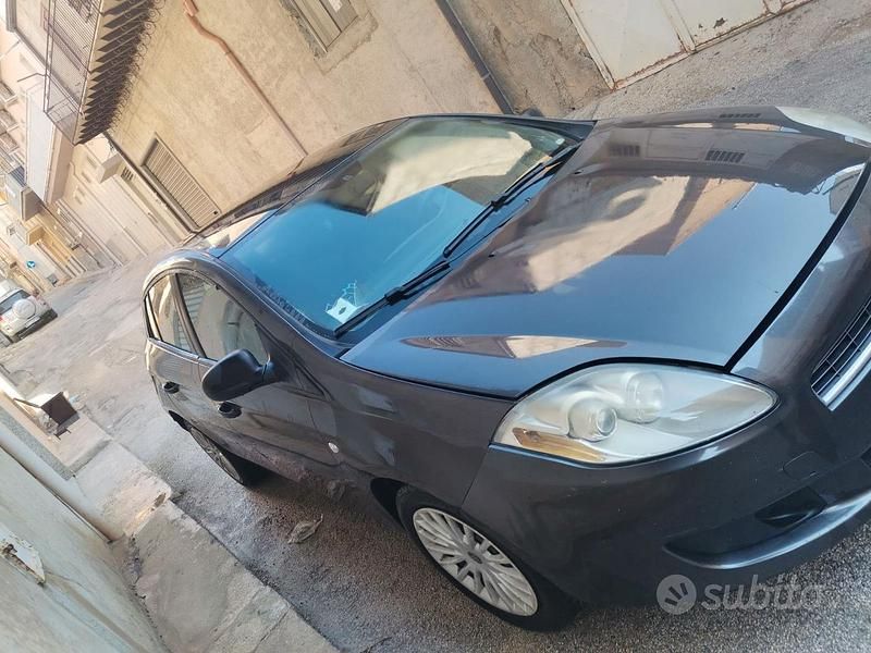 Usata Fiat Bravo 120 CV (88 kW) 2008 Marrone Utilitaria