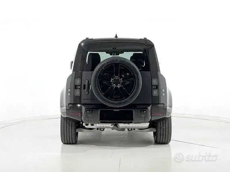 Nuova Land Rover Defender SE Dynamic 248 CV (182 kW) 2026 Grigio SUV