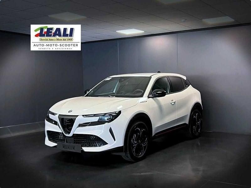 Bianco Nuova 2025 Alfa Romeo GT Junior Edizione Speciale SUV | 29.200 € (Buon prezzo) - Immagine 1/4