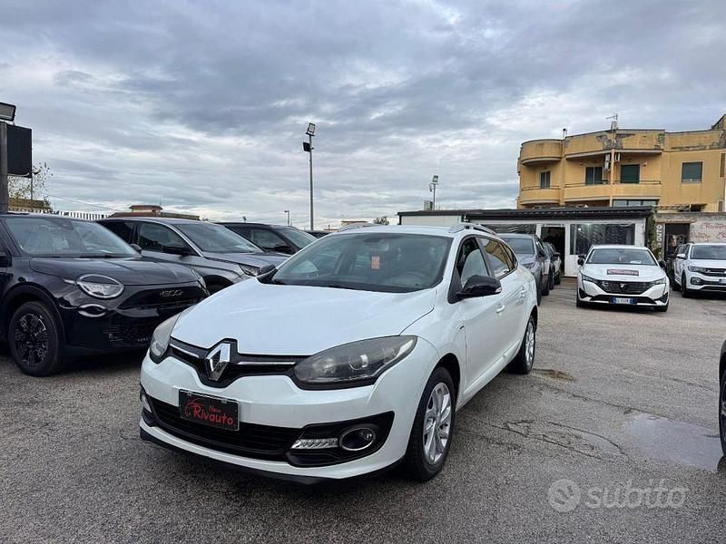 Usata Renault Mégane GrandTour LIMITED 110 CV (80 kW) 2015 Bianco Station wagon