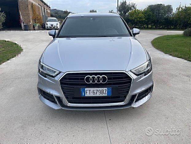 Usata Audi A3 S-Line 150 CV (110 kW) 2019 Grigio Berlina