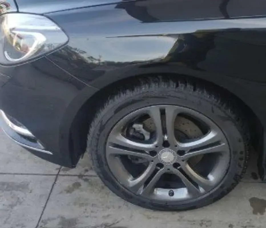 Usata Mercedes B180 Premium 109 CV (80 kW) 2014 Nero Utilitaria