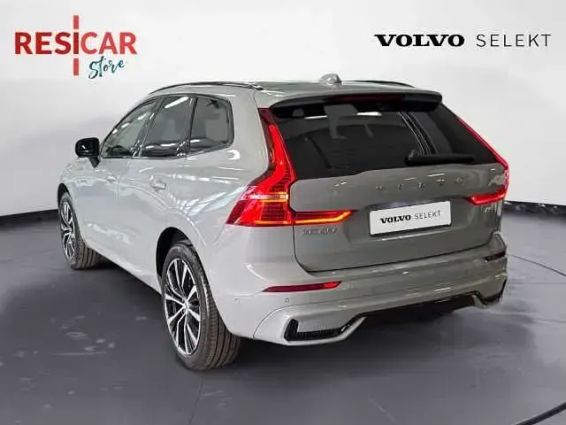 Usata Volvo XC60 184 CV (135 kW) 2025 Grigio SUV