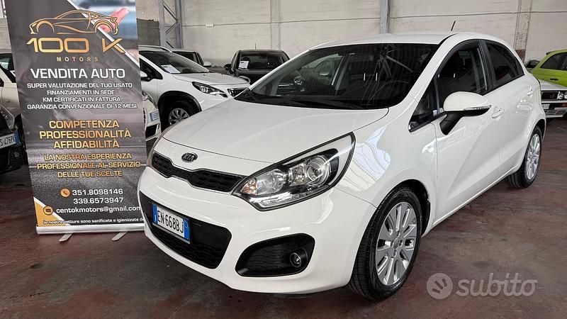 Usata Kia Rio EX 90 CV (66 kW) 2012 Bianco Berlina