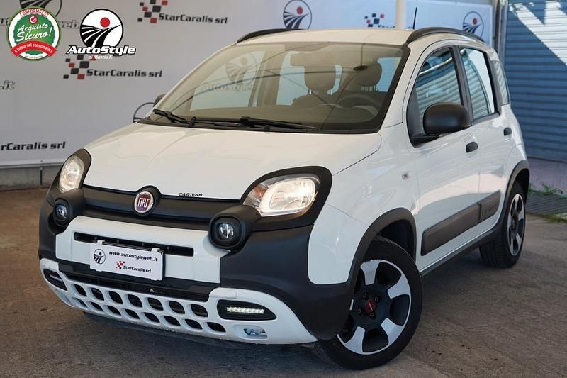 Usata Fiat Panda Cross Cross 70 CV (51 kW) 2022 Bianco Utilitaria