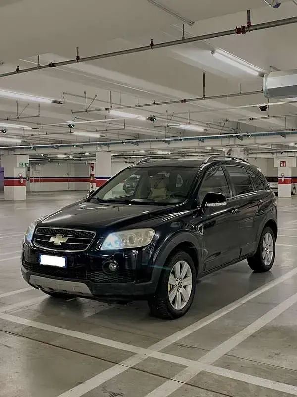Usata Chevrolet Captiva 150 CV (110 kW) 2007 Nero SUV
