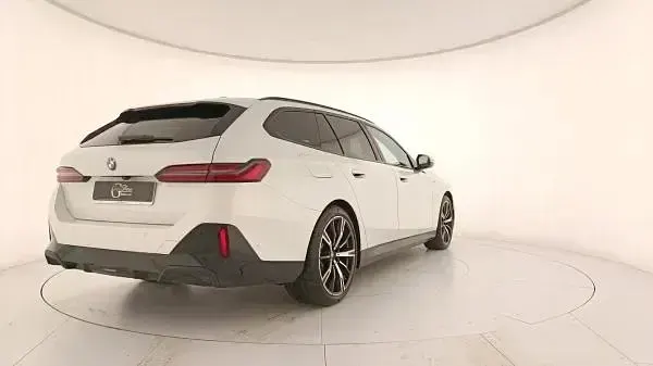 Usata BMW 520 M Sport 197 CV (144 kW) 2024 Bianco Station wagon