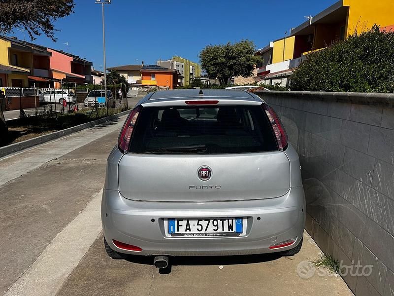 Usata Fiat Punto Evo 95 CV (69 kW) 2015 Grigio Utilitaria